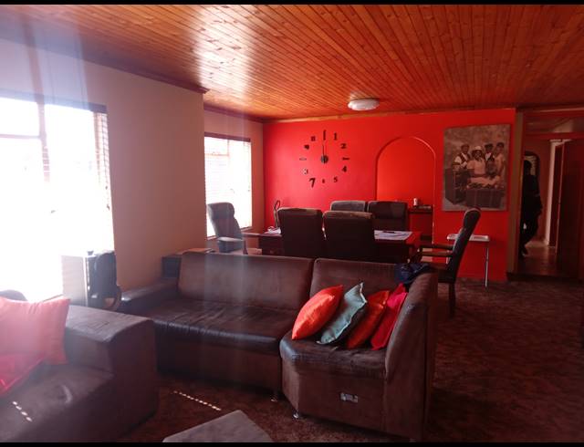 3 BEDROOM HOUSE FOR SALE IN STRUBENVALE